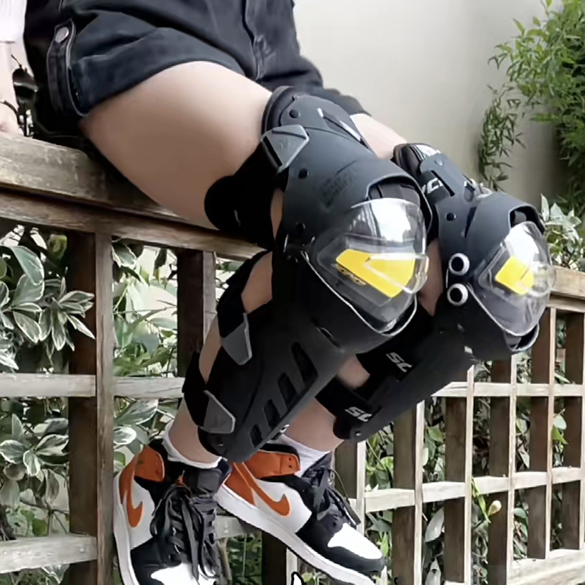 SCOYCO Motorcycle Knee Pads CE – обзор и цена Motorcycle Gear Holder